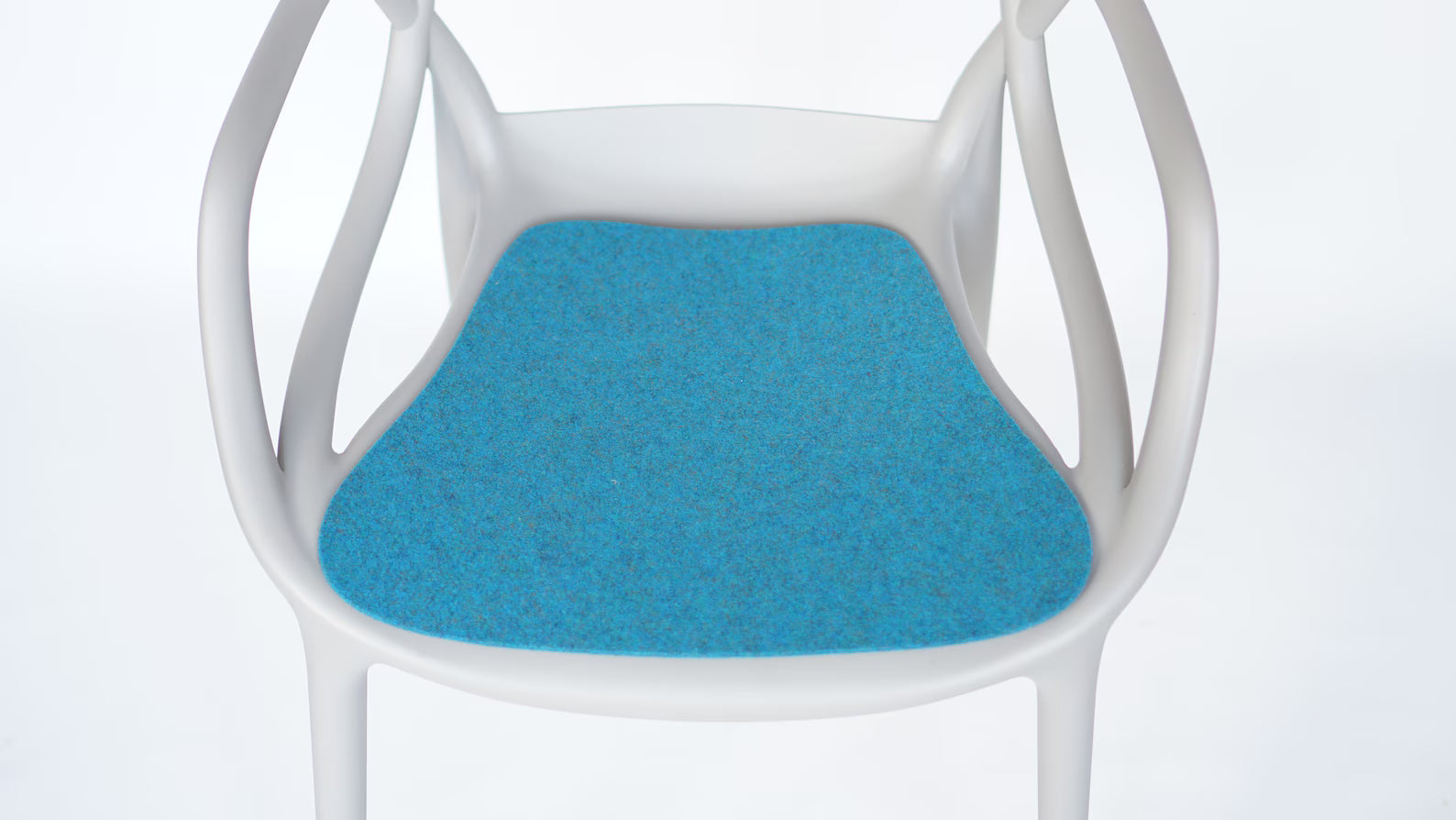 Protège-assise pour chaises design – Antidérapant & confortable